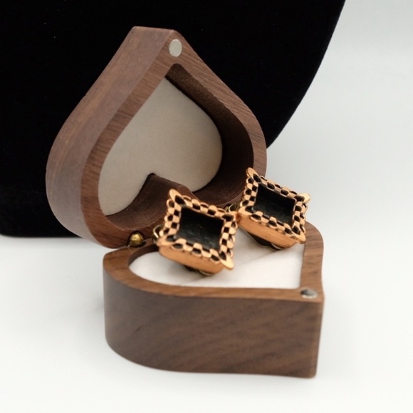 Renoir Vintage Clip on Shadow Box Earrings “Ebony Lace” - Picture 9 of 12